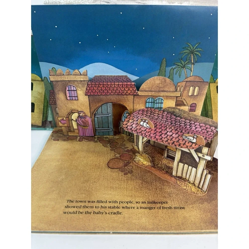 The First Christmas (Festive Pop-Up Book) Hardcover By dePaola, Tomie Holiday